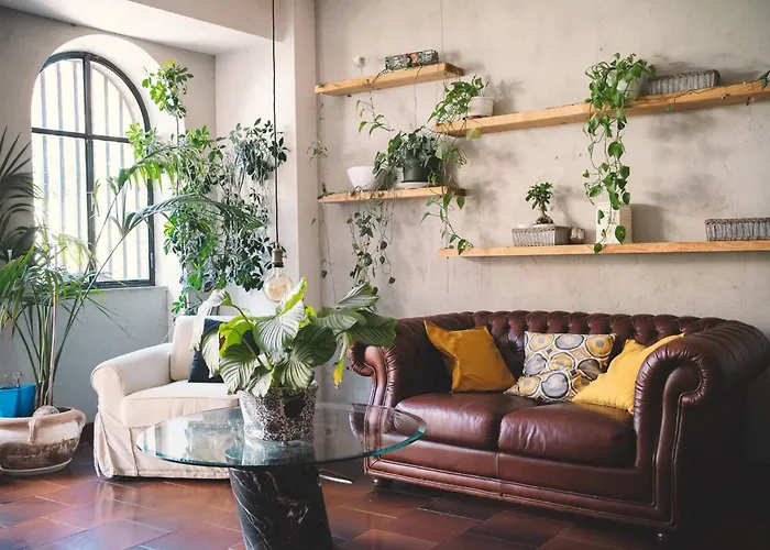 Elena - Luxury Mansion In
